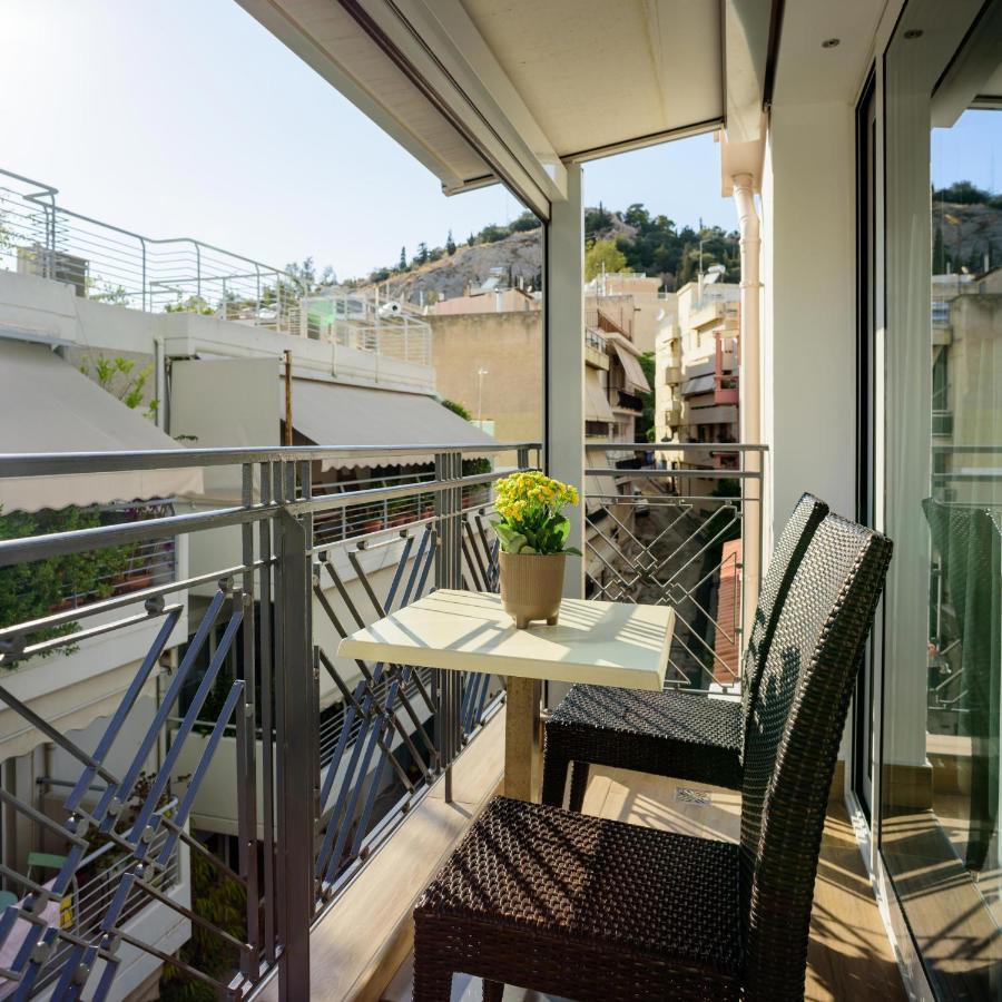 Studio Balcony